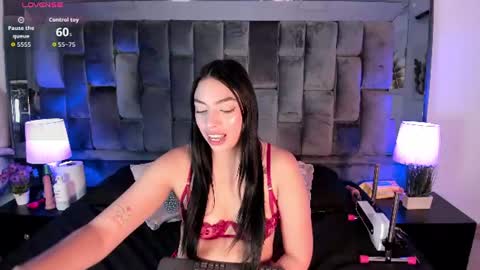 Snapshot of ashly_bloom chatting on 06.26.26 Ashly online show from 06.26.26
