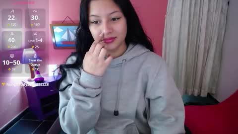 Ashly online show from 10.11.25