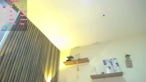 Snapshot of ashlye_hill chatting on 07.30.26 Ashlye online show from 07.30.26
