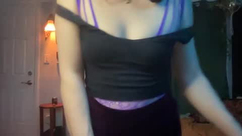 Ashlyn Lotus online show from 03.08.25