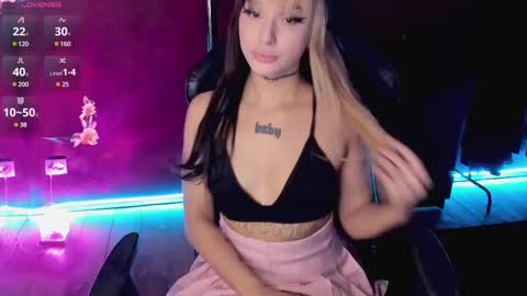 Mila online show from 03.11.25