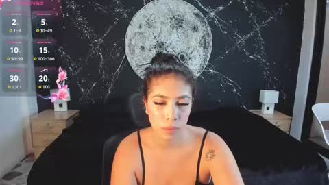 Asia and Zoe online show from 10.06.25