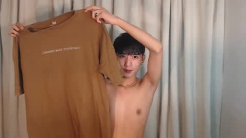 Snapshot of asian_cutiebaexx chatting on 09.26.25 Pat online show from 09.26.25