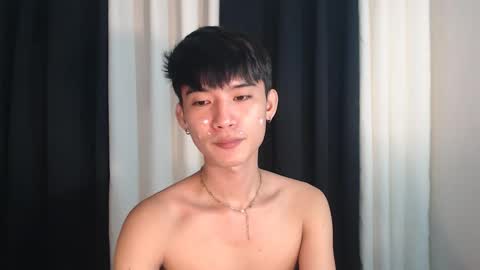 Snapshot of asian_cutiebaexx chatting on 10.02.25 Pat online show from 10.02.25
