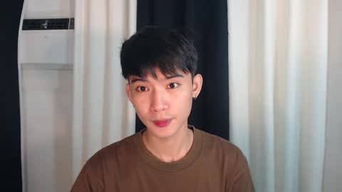 Snapshot of asian_cutiebaexx chatting on 10.19.25 Pat online show from 10.19.25