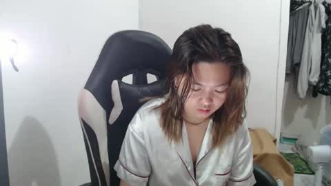 Snapshot of asian_honey69 chatting on 11.19.25 bb girl online show from 11.19.25