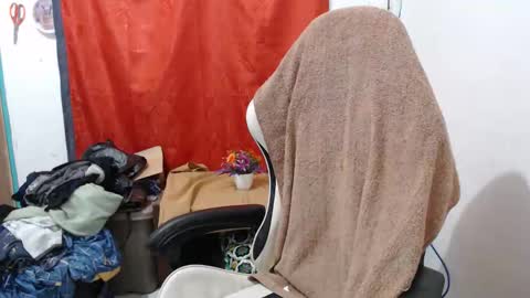 Snapshot of asian_honey69 chatting on 11.25.25 bb girl online show from 11.25.25