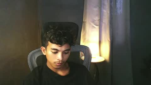Snapshot of asian_hunk_moreno chatting on 07.01.26 Yuri online show from 07.01.26