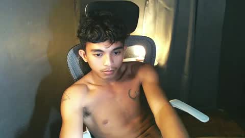 Snapshot of asian_hunk_moreno chatting on 07.02.26 Yuri online show from 07.02.26