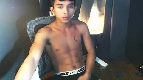 Snapshot of asian_hunk_moreno chatting on 07.10.26 Yuri online show from 07.10.26