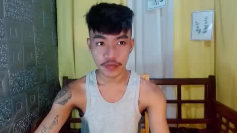 Snapshot of asian_kimxxx chatting on 10.25.25 don online show from 10.25.25