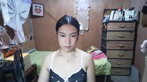 asian_llory online show from 10.10.25