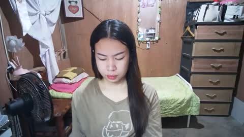 asian_llory online show from 10.12.25