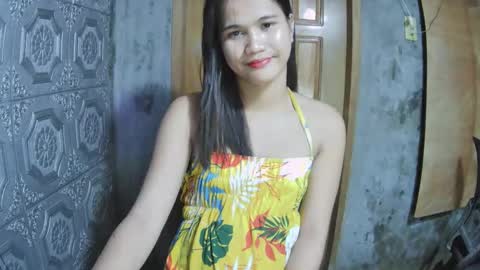 Nova Mae online show from 04.10.26