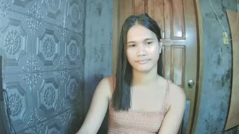 Nova Mae online show from 04.11.26