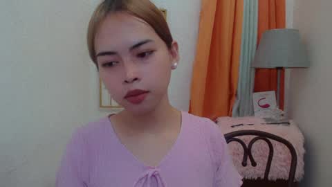 Snapshot of asian_pinay_oldlover chatting on 07.05.26 Angel online show from 07.05.26