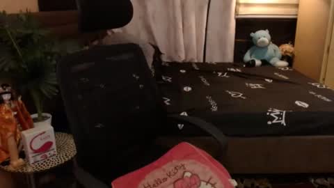 Snapshot of asian_princess15 chatting on 01.23.25 angela online show from 01.23.25