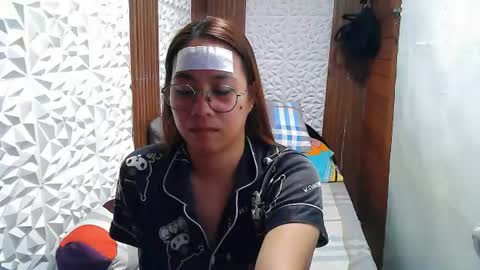 Snapshot of asian_sexydimples chatting on 07.26.26 Trixie online show from 07.26.26