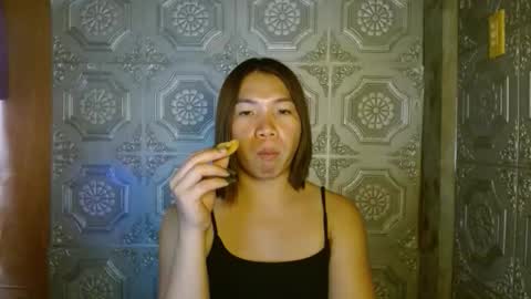 asian_zumi online show from 11.18.25