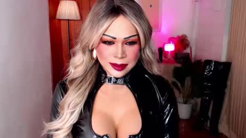 nicole online show from 10.01.25