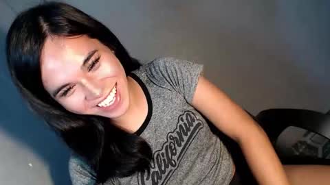 Snapshot of asianblk_barbiedoll chatting on 10.01.25 asianblk_barbiedoll online show from 10.01.25