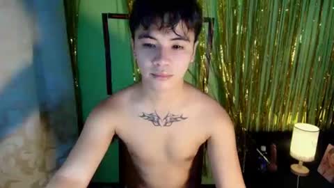 Snapshot of asiancarl_bigcock chatting on 11.25.25 kairo dewji in ifbi online show from 11.25.25