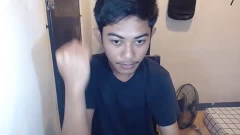 Snapshot of asiancockhero22 chatting on 12.18.24 HERO online show from 12.18.24