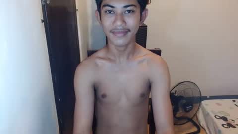 Snapshot of asiancockhero22 chatting on 12.28.24 HERO online show from 12.28.24