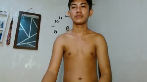 Snapshot of asiancockhero22 chatting on 09.23.25 HERO online show from 09.23.25