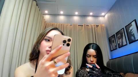 Snapshot of asianhugecockcindy chatting on 12.18.24 asianhugecockcindy online show from 12.18.24