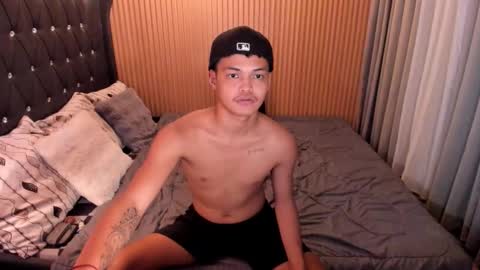 VICTORIA SCOTT online show from 10.25.25