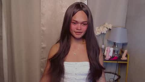 Snapshot of asiankianna chatting on 11.21.25 Kianna online show from 11.21.25