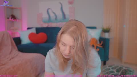 Asiri   pronounced Ah-siri Please no nicknames   3 online show from 02.24.26