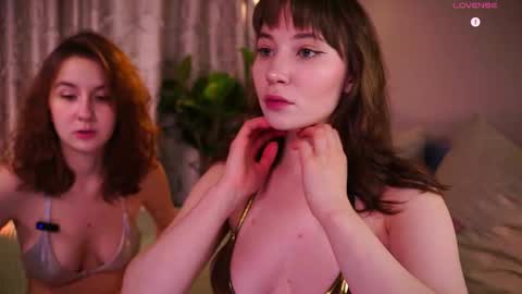 Snapshot of askaudrey chatting on 11.23.25 Audrey online show from 11.23.25