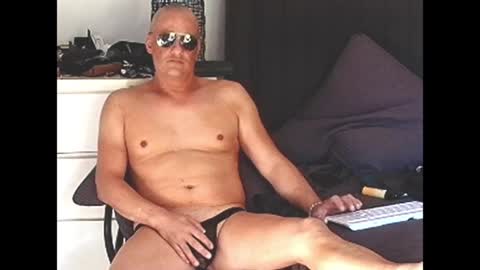 askil8802 online show from 04.20.26