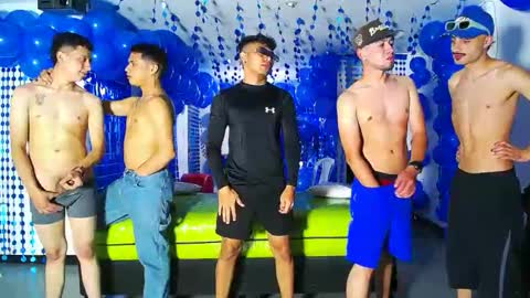 THOMAS AND DAMIAND online show from 12.04.24