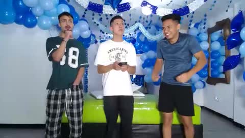 THOMAS AND DAMIAND online show from 03.12.25