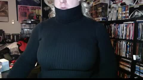 Snapshot of aspen_vale chatting on 12.06.24 Aspen Vale online show from 12.06.24