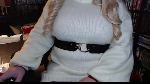 Snapshot of aspen_vale chatting on 01.23.25 Aspen Vale online show from 01.23.25