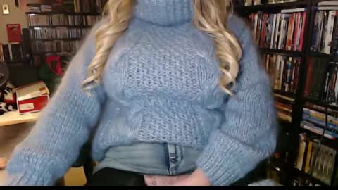 Snapshot of aspen_vale chatting on 02.17.25 Aspen Vale online show from 02.17.25