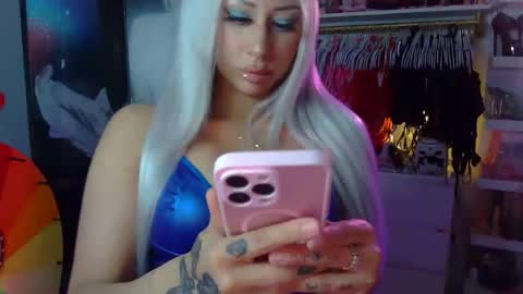 Snapshot of aspenmadden chatting on 09.17.25 iwantaspen online show from 09.17.25