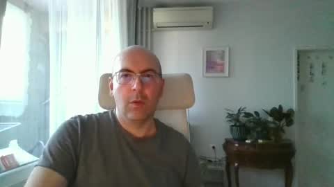 Snapshot of assbitch189 chatting on 06.15.26 assbitch189 online show from 06.15.26
