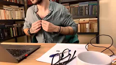 Snapshot of asshunter4k chatting on 02.11.25 asshunter4k online show from 02.11.25