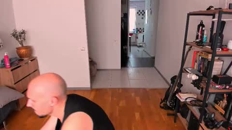 Snapshot of asshunter4k chatting on 10.29.25 asshunter4k online show from 10.29.25