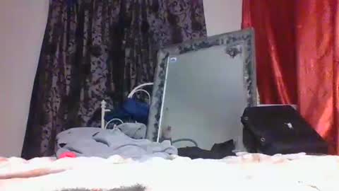 Snapshot of assilem277 chatting on 09.22.25 danni travis online show from 09.22.25