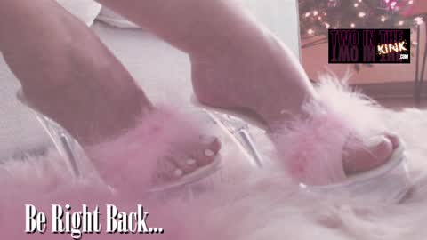 ASSleigh Abbott online show from 12.18.24