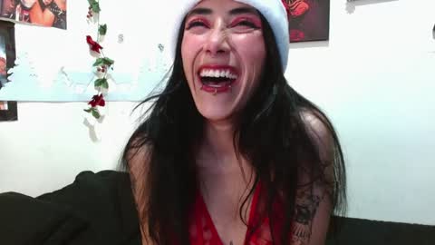 Snapshot of asterothxznikki chatting on 12.24.24 Asterothxznikki online show from 12.24.24