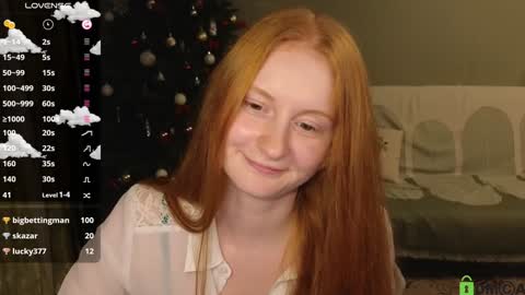 Snapshot of astoria_ross_ chatting on 01.16.25 Astoria online show from 01.16.25