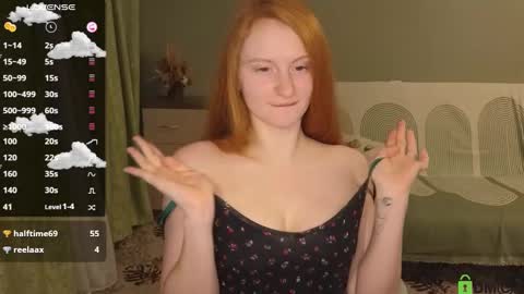 Snapshot of astoria_ross_ chatting on 02.10.25 Astoria online show from 02.10.25