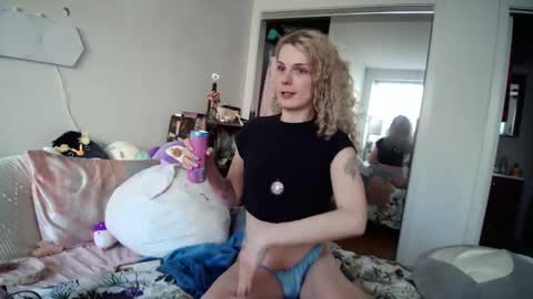 AstoriaLove online show from 03.12.25